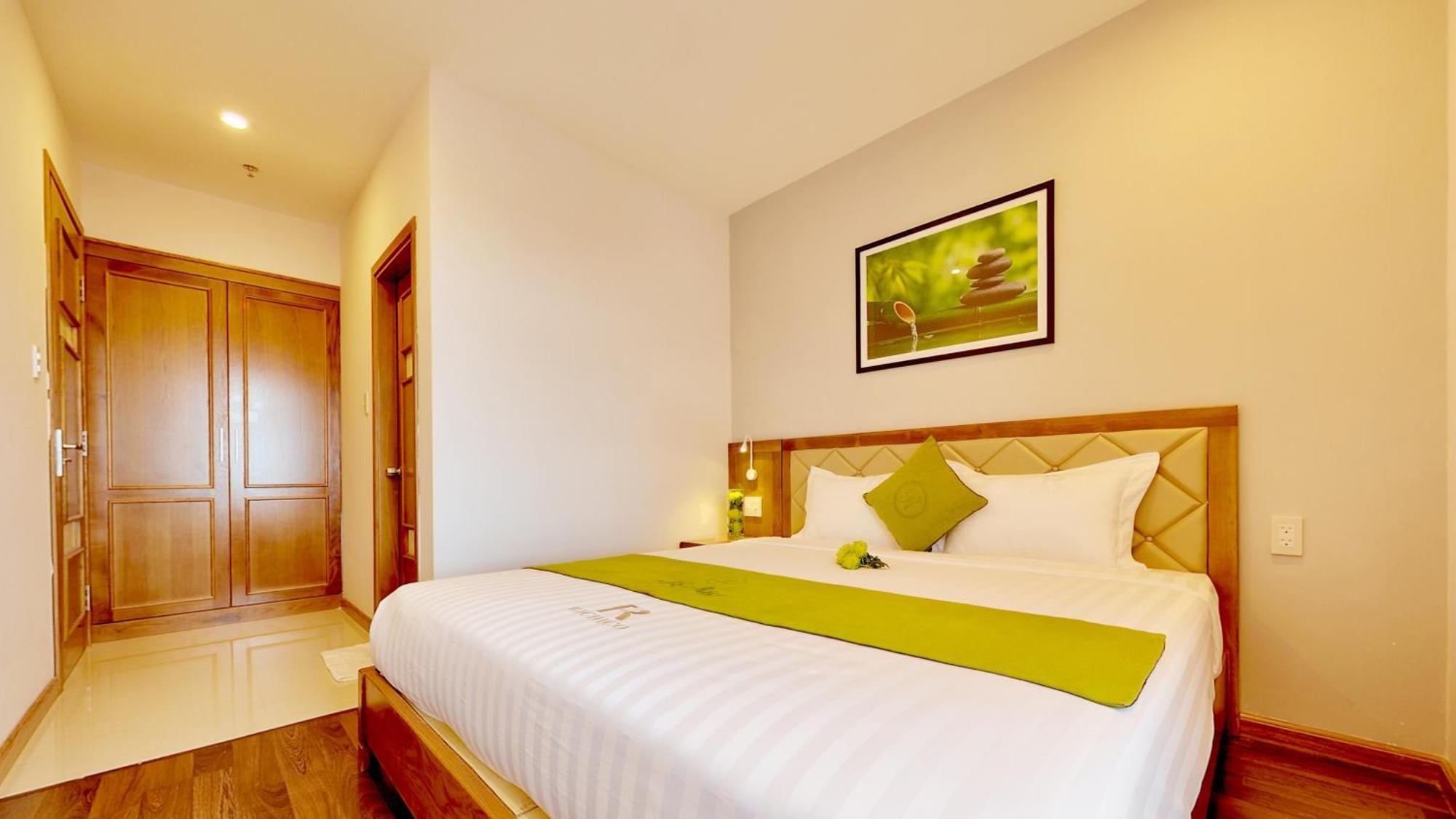 Richico Garden Beach Hotel Дананг Екстериор снимка